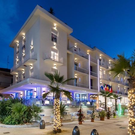 Hotel Lido Cattolica Eksteriør billede