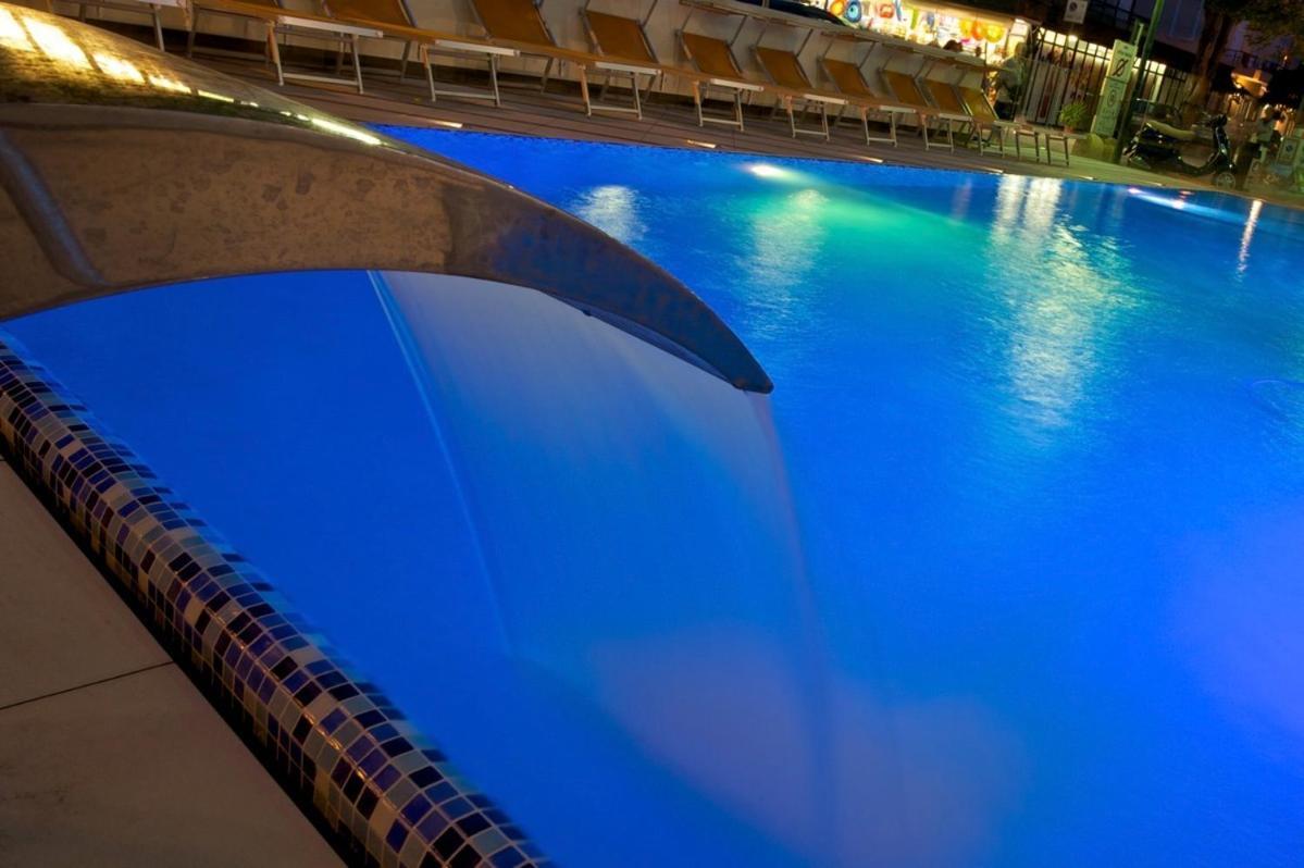 Hotel Lido Cattolica Eksteriør billede